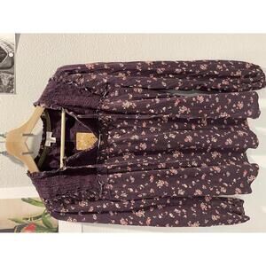 Mason & Belle Floral Embroidered Blouse - Size Medium NWT